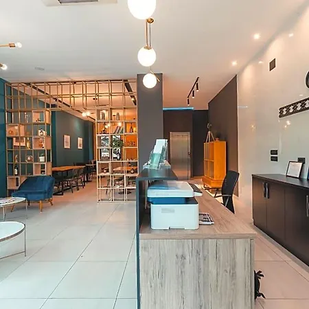 Oda Hotell Tirana